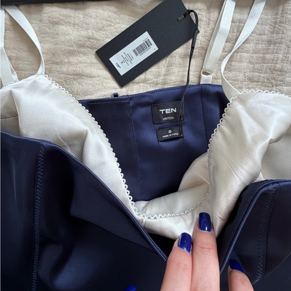 aritzia reformation top